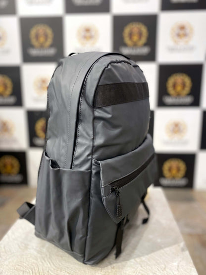 Urban Grey Everyday Backpack – Spacious & Stylish