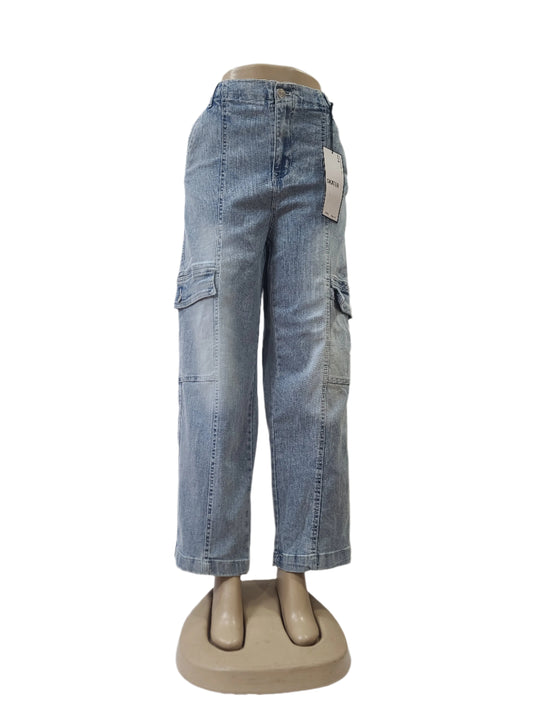 Almost Famous unisex light blue wide-leg cargo jeans with side pockets – size medium