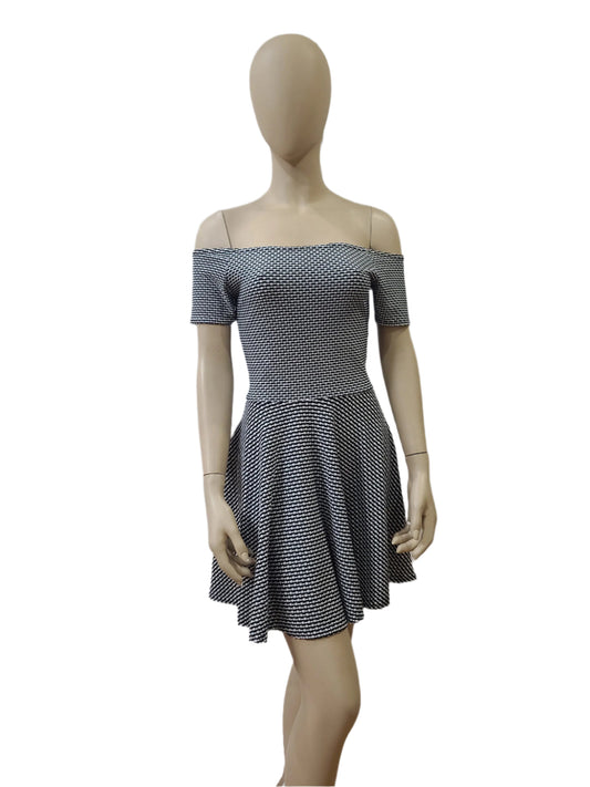 KIAH off-shoulder black and white mini dress – sleeveless, size small

