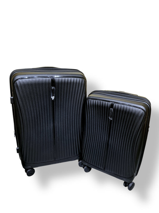 2-Piece Black Luggage Set – Expandable, Lightweight & Travel-Ready Design